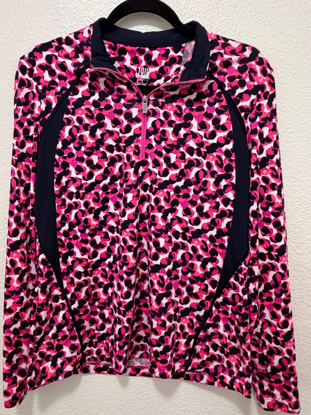 Tail White Label pink navy pullover 1/4 athletic top, size small